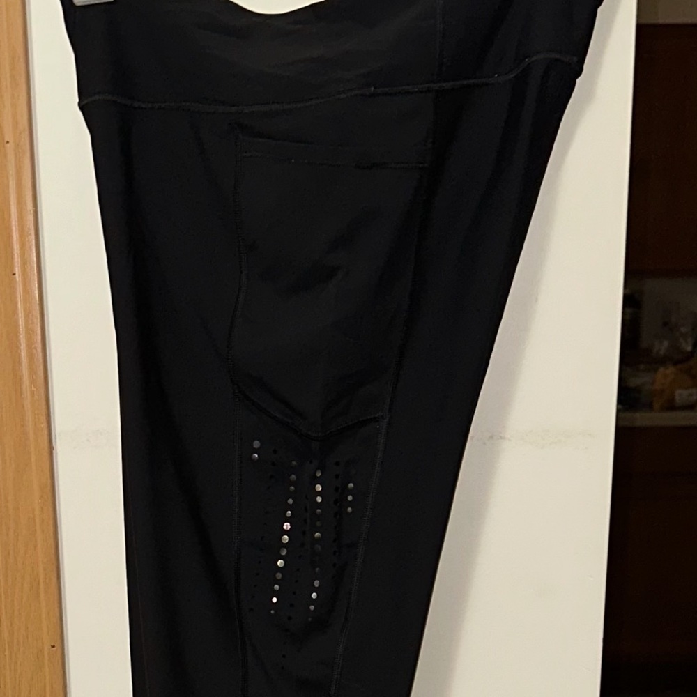 Victoria secret sport leggings with side pockets